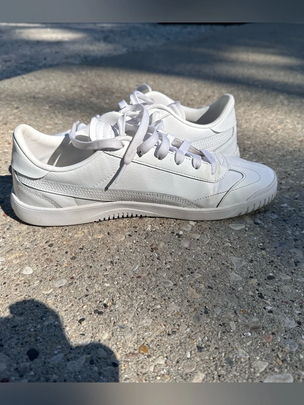 Men’s Puma White Leather Sneakers with Gold Branding